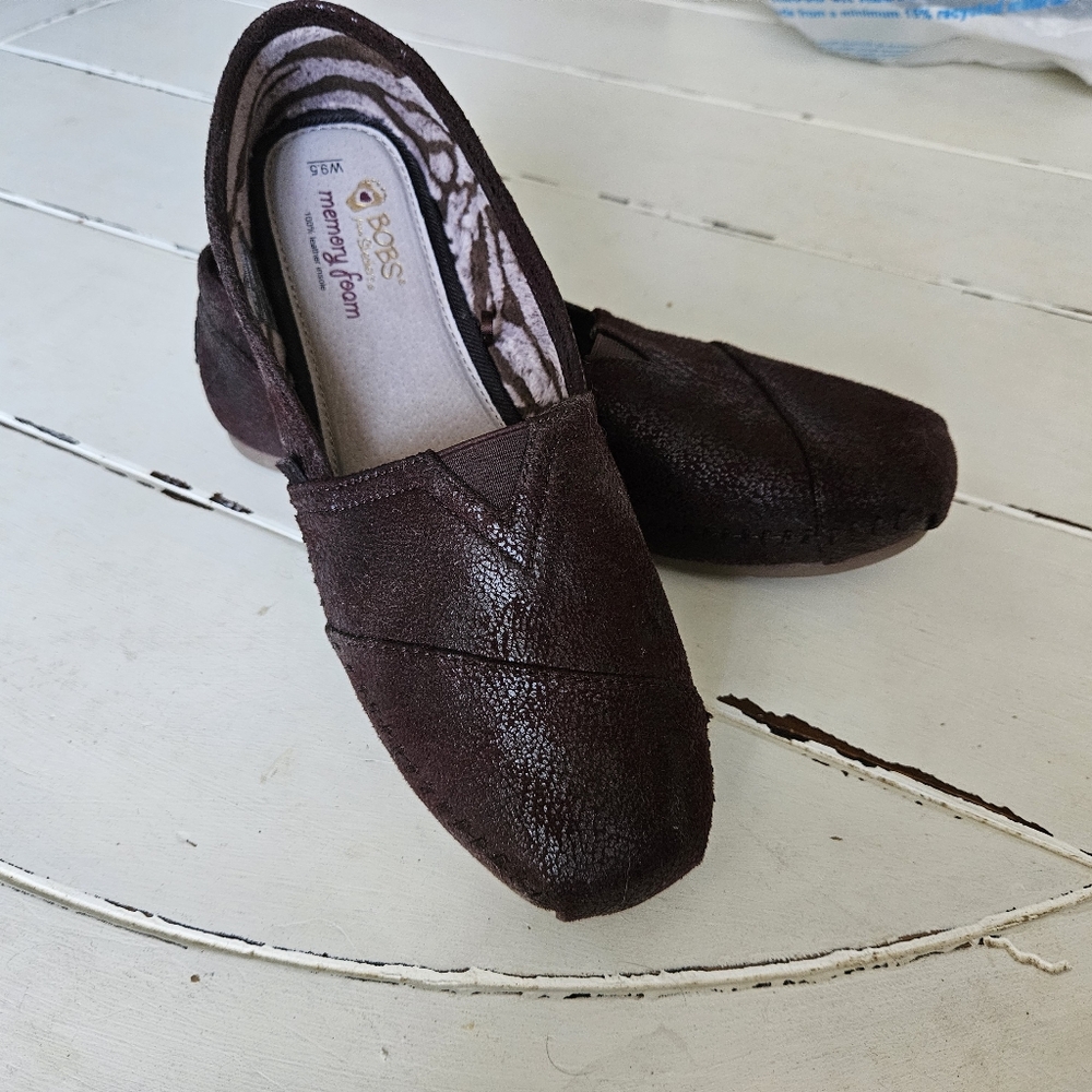 Skechers Bob's cozy shoes sz 9.5, dark brown
